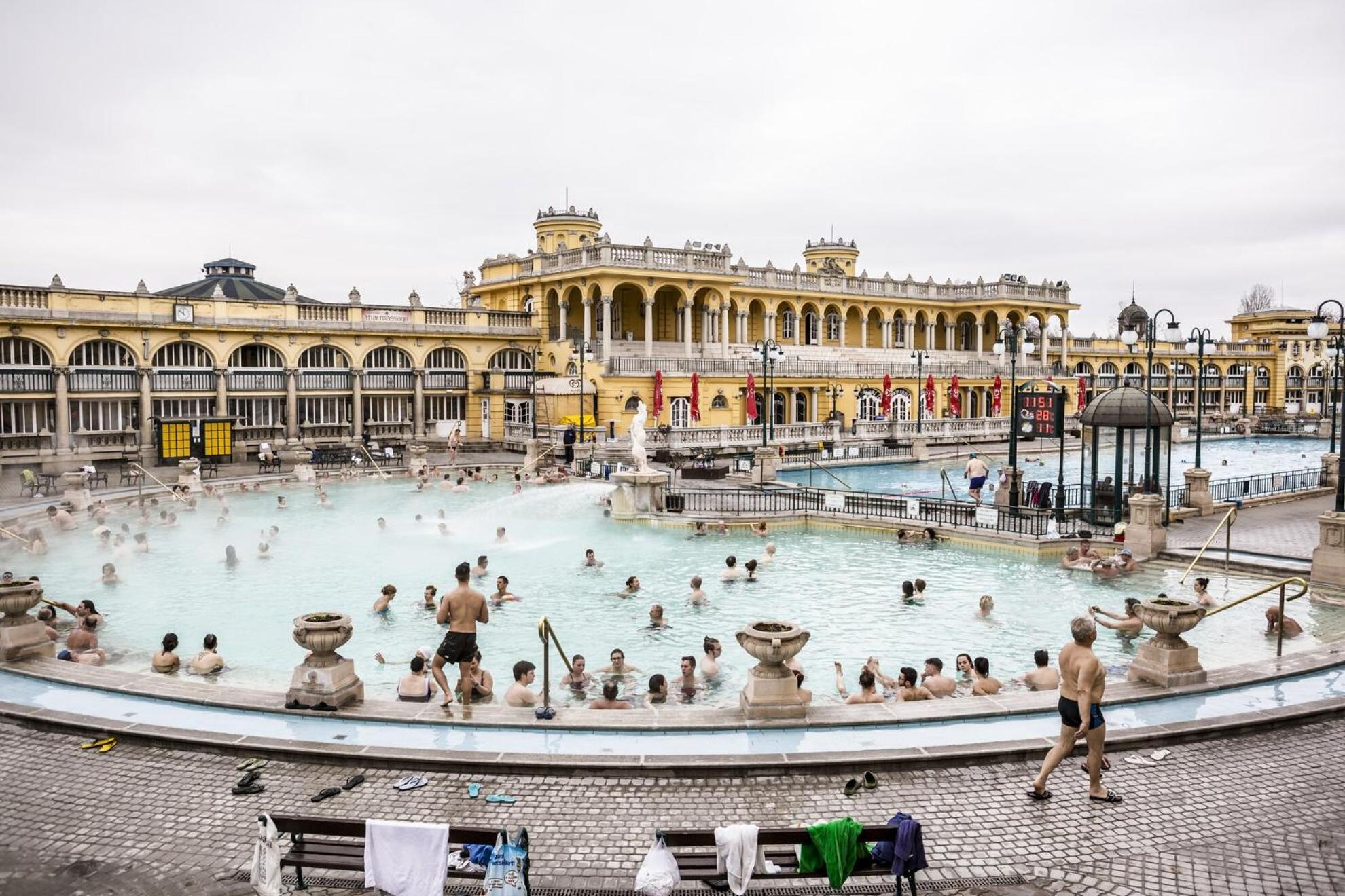 Little Americas North West Appartamento Budapest