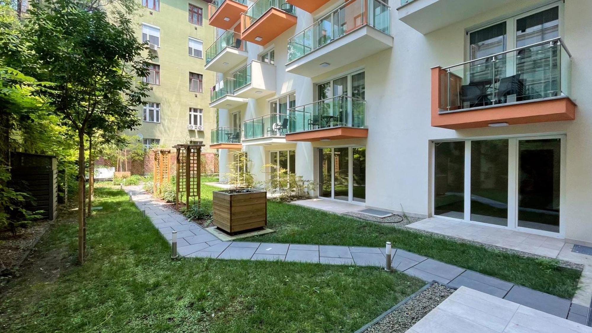 Little Americas North West Apartamento Budapest